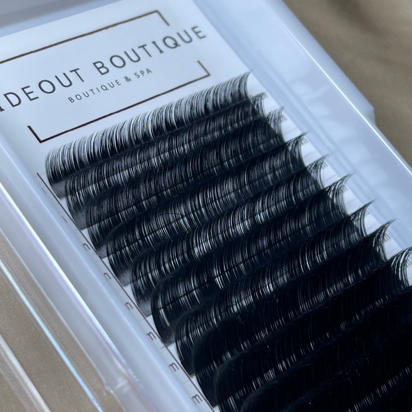 Hideout Classic Volume Lashes